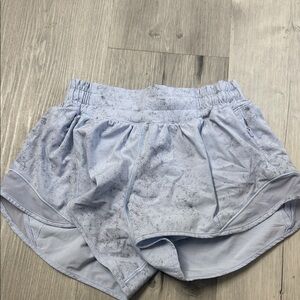 Lululemon Hottie Hots 2.5 inch